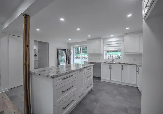 Maison à vendre - 227 Ch. de Ste-Marguerite, Sainte-Marguerite-du-Lac-Masson, J0T 1L0
