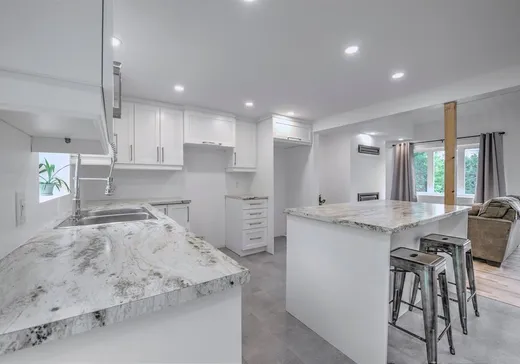 Maison à vendre - 227 Ch. de Ste-Marguerite, Sainte-Marguerite-du-Lac-Masson, J0T 1L0