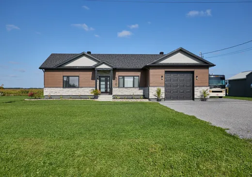 Maison à étages à vendre - 710 Rue Principale, Sainte-Anne-de-la-Pérade, G0X2J0
