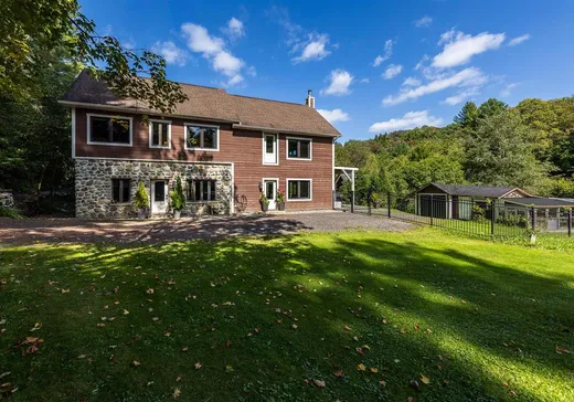 Maison à étages à vendre - 106 Ch. Baker, Mansonville, J0E1X0