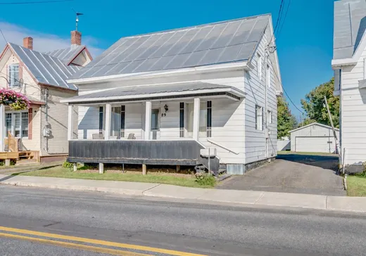 Maison à étages à vendre - 89 Rue Maurault, Pierreville, J0G1J0
