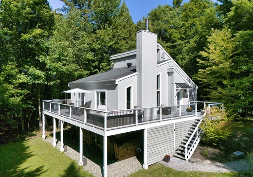 Maison à étages à vendre - 409 Ch. des Villas-de-l'Anse, Magog, J1X0M8