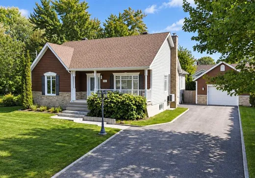 Bungalow à vendre - 872 Rue Rolland, St-Cyrille-De-Wendover, J0C1A0