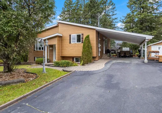 Bungalow à vendre - 2025 175e Rue, Montréal (Centreville), G5Y5B9