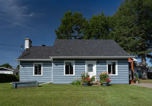 Two or more stories for sale - 144 16e Rue, Ferme-neuve, J0W1C0
