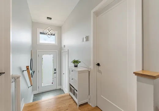 House for sale - 531 Rue du Sommet, Farnham, J2N 0T1