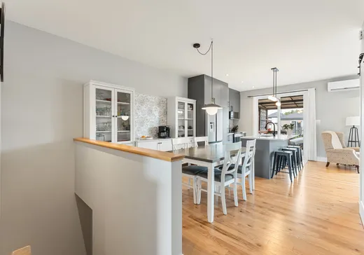 House for sale - 531 Rue du Sommet, Farnham, J2N 0T1