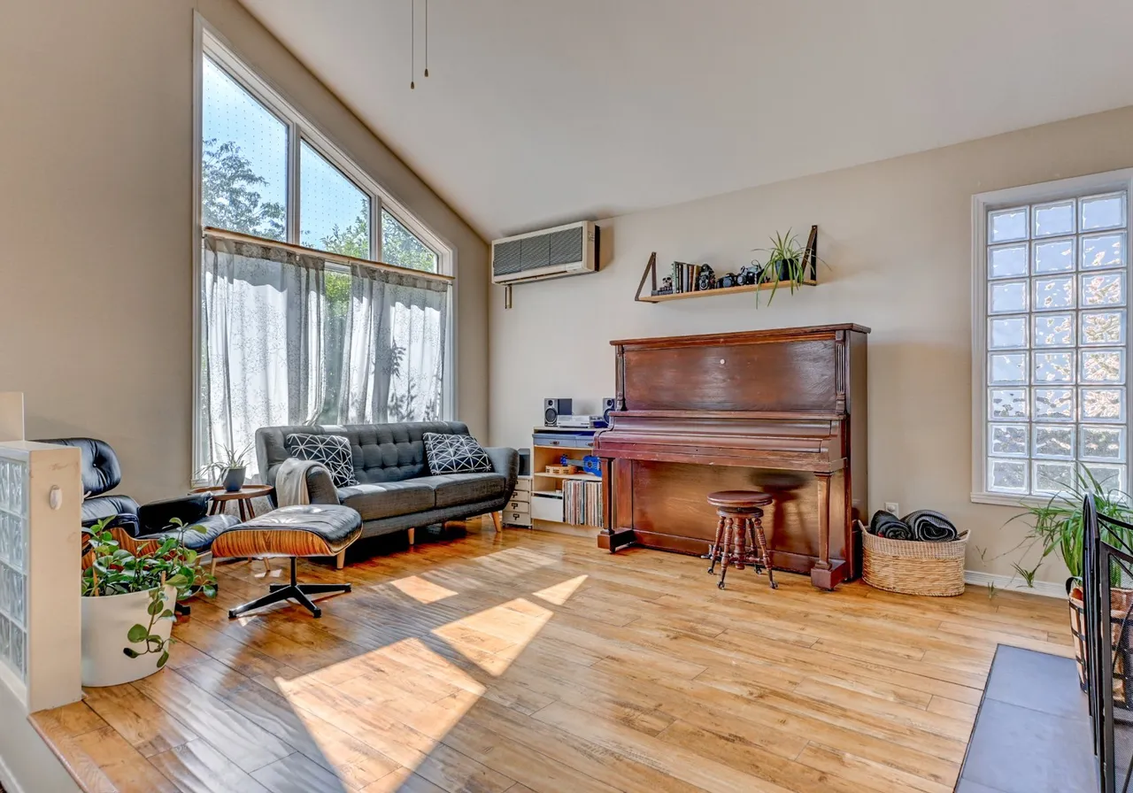 660 Rue Kelly — photo 3