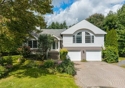 Two or more stories for sale - 130 Rue des Citadins N., Farnham, J2N2B6