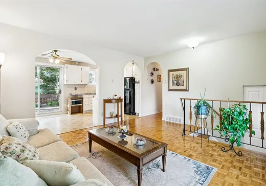 Maison à vendre - 5340 Rue Béliveau, Brossard, J4Z 2C6