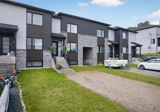 Two or more stories for sale - 724 Rue Mack-Sennett, Sherbrooke, J1N1B4