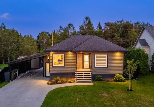 Bungalow à vendre - 2032 Rue Laurie, Sherbrooke, J1H6P3