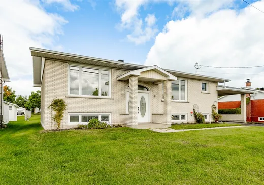 Bungalow for sale - 2843 Rue Sherbrooke, Magog, J1X4G3