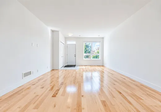 Maison à vendre - 7280 Rue Liege, Saint-Lambert, J4P 0P5