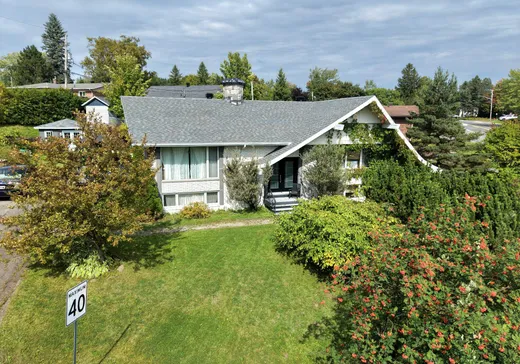 Maison à étages à vendre - 90 Av. Gaétan-Archambault, Matapedia, G5J2J4