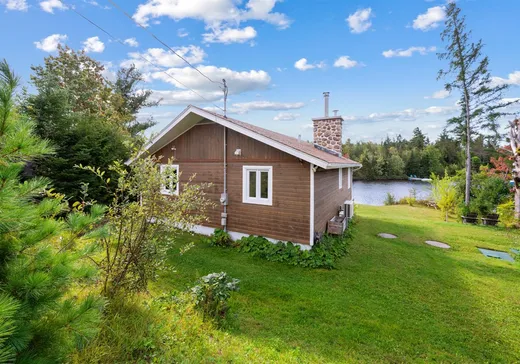 House for sale - 240 Ch. Beausoleil, St-Adolphe d'Howard, J0T 2B0