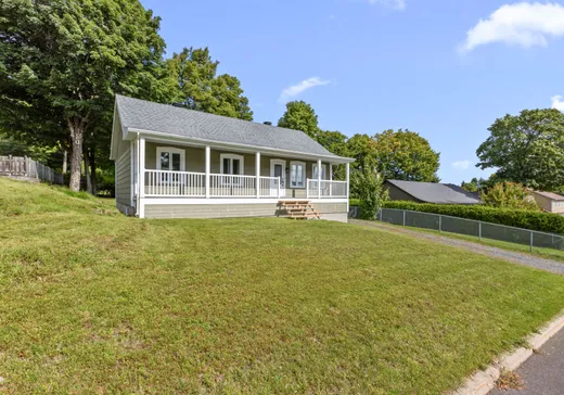 Bungalow à vendre - 1025 Rue De Vinci, Lévis, G6Z1P4