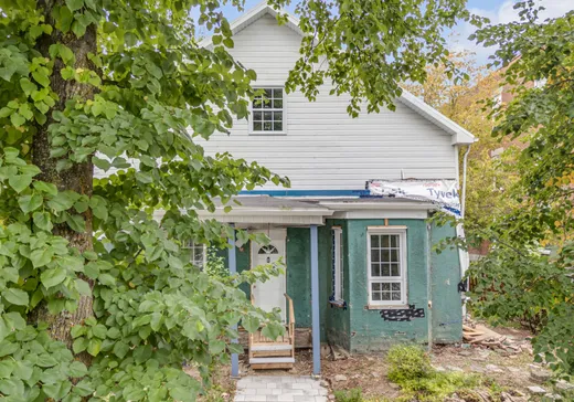 Maison à vendre - 2363 Av. Maufils, Limoilou, G1J 4K4