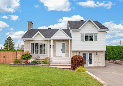 Bungalow à vendre - 475 Rue Gariépy, Saint-Marc-des-Carrières, G0A4B0