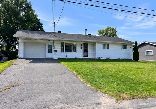 Bungalow for sale - 44 Rue Boulanger S., Victoriaville, G6P3V1