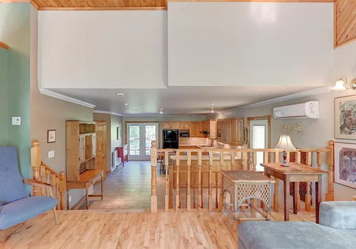 Maison à vendre - 41 Rue des Pins, Ste-Catherine-De-Hatley, J0B 1W0