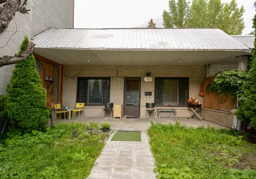 Bungalow for sale - 2615 Rue D'Iberville, Montreal (Downtown), H2K3C9