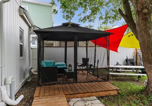 Maison à vendre - 132 Rue St-Charles, Beauharnois, J6N 2A3