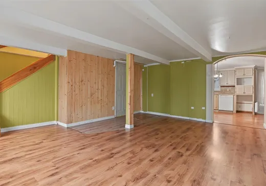 Maison à vendre - 322 Rue Principale O., Saint-Anaclet, G0K 1H0