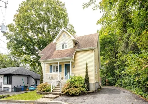 Maison à étages à vendre - 10 1re Avenue, Sainte-Marthe-sur-le-Lac, J0N1P0