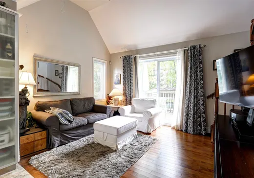 Maison à vendre - 10 1re Avenue, Sainte-Marthe-sur-le-Lac, J0N 1P0