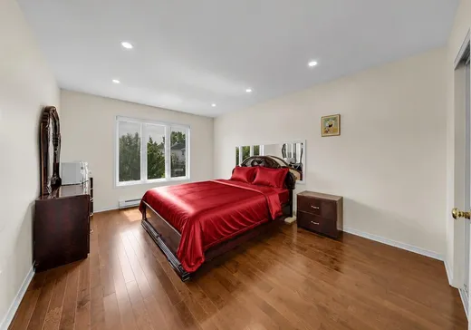 Maison à vendre - 4651 Rue Guénette, Laval (Chomedey), H7T 2H2