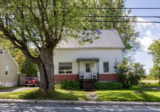 Bungalow à vendre - 813 Rue St-Jean, Wotton, J0A1N0