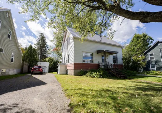Maison à vendre - 813 Rue St-Jean, Wotton, J0A 1N0