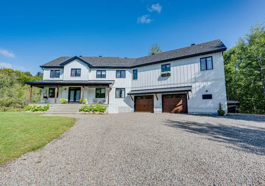 Maison à étages à vendre - 12-12A Ch. St-Georges, Rigaud, J0P1P0