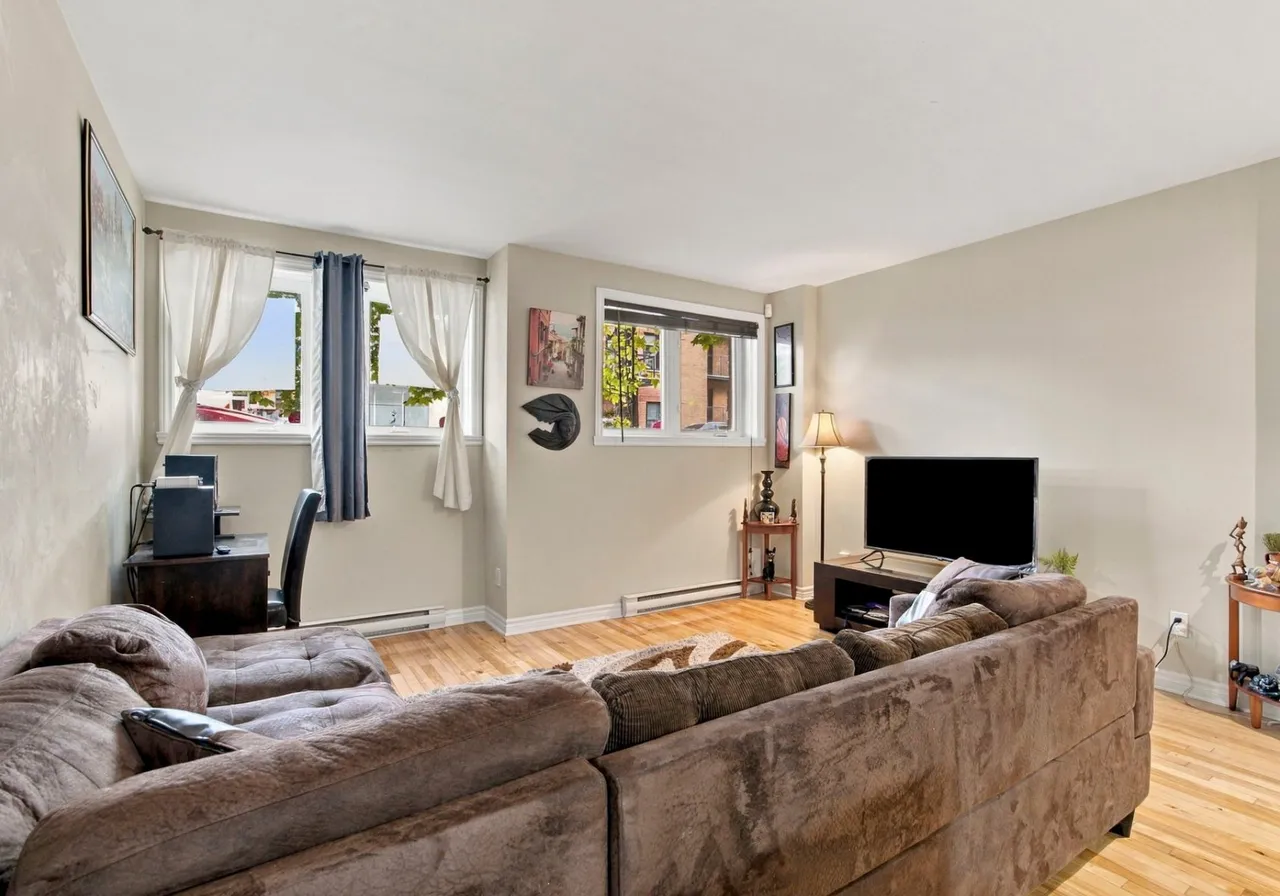 3870 Rue Masson — photo 3