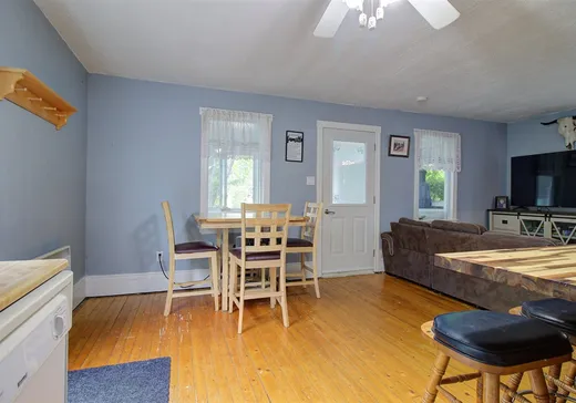 Maison à vendre - 14 Rue de l'Église, Saint-Isidore-de-Clifton, J0B 2X0