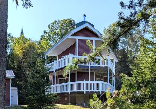 Maison à étages à vendre - 1 Rivière Trenche, La Doré, G8J1Y4