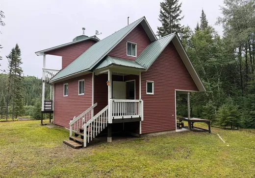 Maison à vendre - 1 Rivière Trenche, La Doré, G8J 1Y4