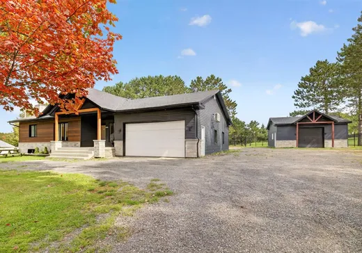 House for sale - 1065 Route 161, Frontenac, G6B 2S1