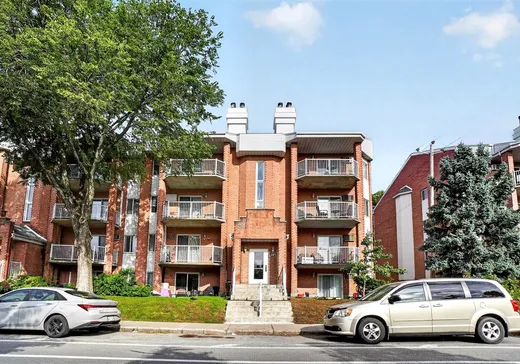 Condo à vendre - 3795 Boul. Le Carrefour, App. 105, Laval (Chomedey), H7T 2S1
