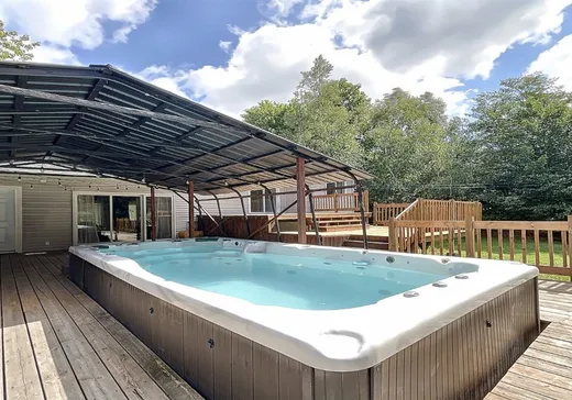Maison à vendre - 192 Rue du Boisé, Saint-Colomban, J5K 2N9