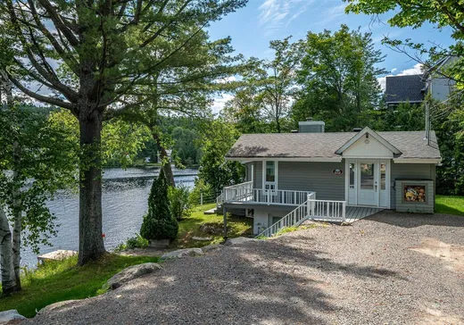 House for sale - 2716 Ch. du Village, St-Adolphe d'Howard, J0T 2B0
