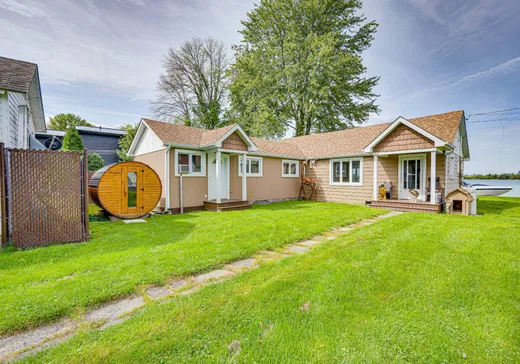 Two or more stories for sale - 404 Rue Ellice, Salaberry-de-Valleyfield, J6T1G8