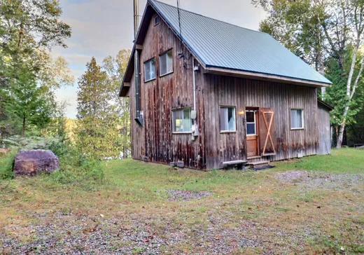 House for sale - 745 Ch. du Lac-Cloche, Rivière-Rouge, J0T 1T0