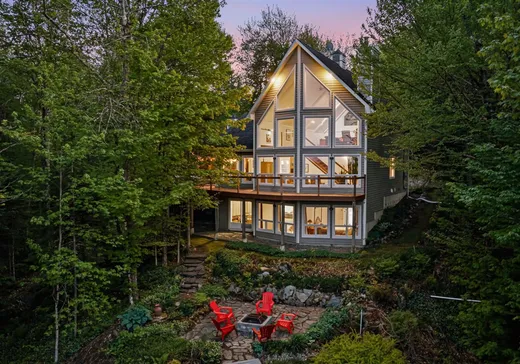 Maison à vendre - 1110 Route 220, Magog, J0E 1H0