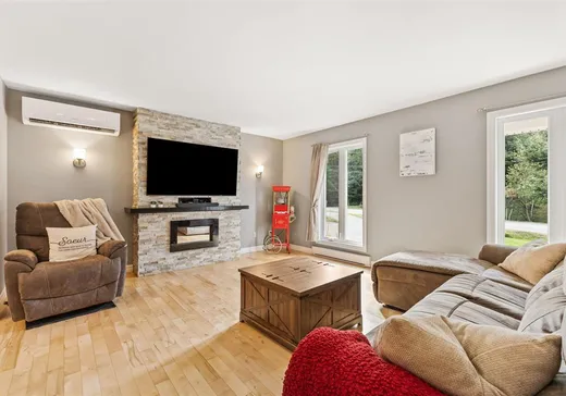 Maison à vendre - 11 Rue Lavergne, Gatineau, J8V 3P4