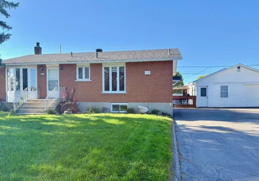 Bungalow à vendre - 124 Rue Lanctot, Salaberry-de-Valleyfield, J6T2Y8
