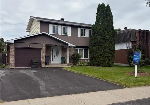 Maison à étages à vendre - 4917 Av. du Château-Pierrefonds, Montréal (Pierrefonds-Roxborro), H9K1G9