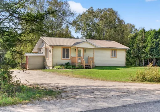 Bungalow à vendre - 1160 Ch. Francisco, Rivière-Rouge, J0T1T0