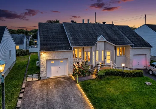 Maison à étages à vendre - 680 Rue Chénier, Saint-Jérôme, J7Z7A8